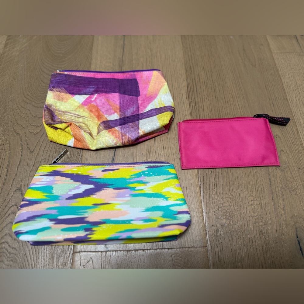 Assorted makeup bags in various sizes. 1 from Bobbi Brown and 2 from Clinique.